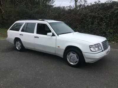 Usado Mercedes E200 1994 Blanco Familiar