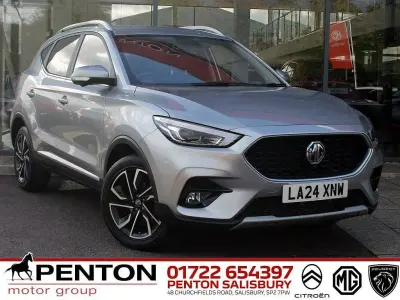 Käytetty MG ZS Exclusive 111 HP (81 kW) 2024 Hopea Katumaasturi