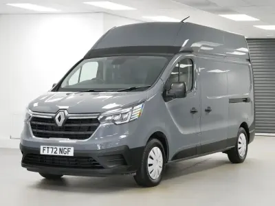 Used Renault Trafic Business 150 HP (110 kW) 2023 Grey