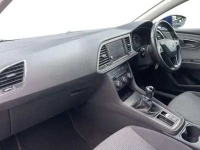 Used Seat Leon SE 128 HP (94 kW) 2019 Blue Hatchback