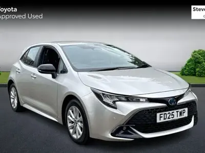 Used Toyota Corolla 140 HP (102 kW) 2026 Hatchback