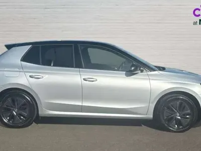 Used Skoda Fabia Colour Edition 80 HP (58 kW) 2024 Brilliant silver metallic black magic pearl effect Hatchback