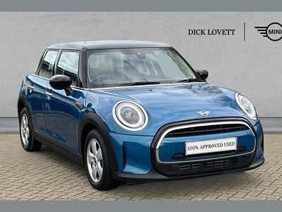 Used Mini Cooper Classic 134 HP (98 kW) 2024 Blue Hatchback
