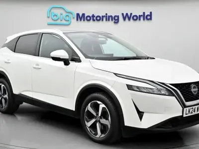 Used Nissan Qashqai N-Connecta 140 HP (102 kW) 2023 White SUV