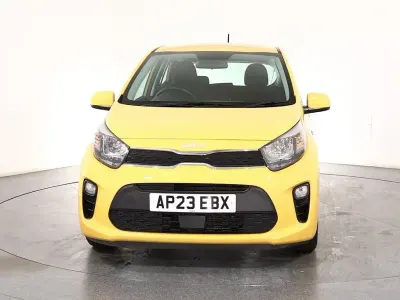 Second-hand Kia Picanto 2023 Galben Hatchback