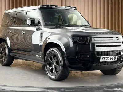 Used Land Rover Defender HSE Dynamic 249 HP (183 kW) 2025 SUV