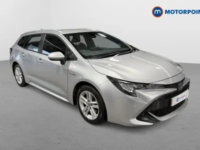 Usado Toyota Corolla 122 HP (89 kW) 2021 Prateado Carrinha