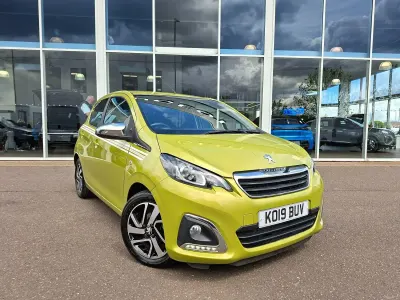 Used Peugeot 108 Collection 71 HP (52 kW) 2019 Green Hatchback