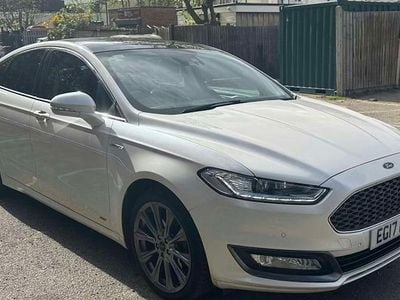 Begagnad Ford Mondeo Vignale 180 HK (132 kW) 2017 Halvkombi