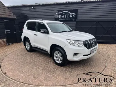 Used Toyota Land Cruiser 2018 White Hatchback