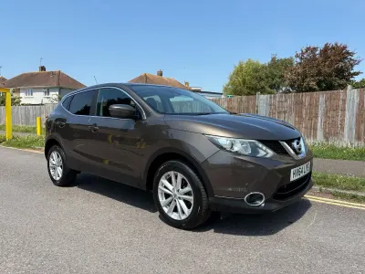 Used Nissan Qashqai Acenta Premium 110 HP (80 kW) 2014 Beige SUV
