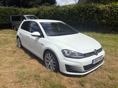 Used VW Golf VII GTD 180 HP (132 kW) 2017 White Hatchback