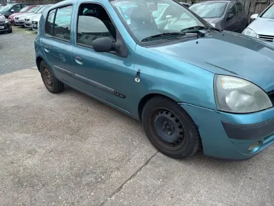 Używany Renault Clio II Expression 2004 Niebieski Hatchback