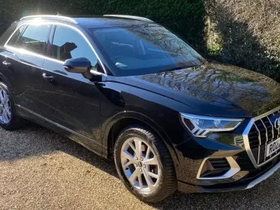 Usado Audi Q3 Sport 150 HP (110 kW) 2022 Preto SUV