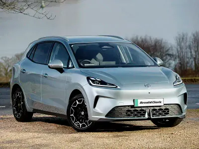 New MG MG4 EV 117 kW (160 HP) 2026 Green Hatchback