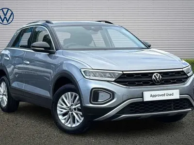 Used VW T-Roc Life 150 HP (110 kW) 2023 Silver SUV