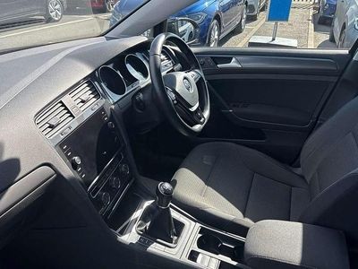 Used VW Golf VII SE 123 HP (90 kW) 2017 Black Hatchback