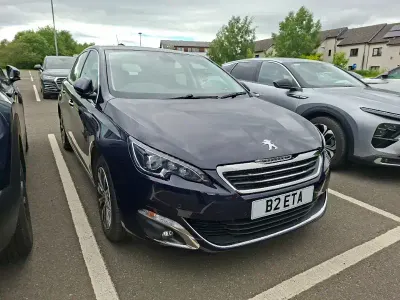 Used Peugeot 308 Allure 120 HP (88 kW) 2017 Blue Hatchback