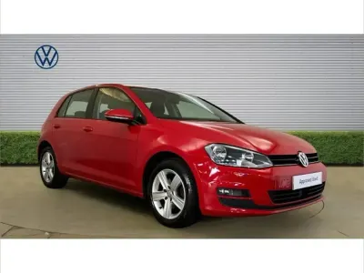 Used VW Golf VII Edition 125 HP (91 kW) 2016 Red Hatchback