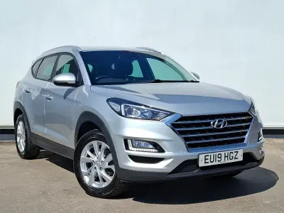 Używany Hyundai Tucson SE 132 KM (97 kW) 2019 Srebrny SUV