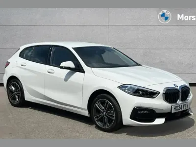Used BMW 118 Sport Line 134 HP (98 kW) 2024 White Hatchback