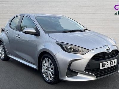 Silver Used 2021 Toyota Yaris Hybrid | £14,446 (Good price)