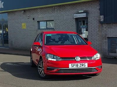 Used VW Golf VII SE 125 HP (91 kW) 2018 Red Hatchback