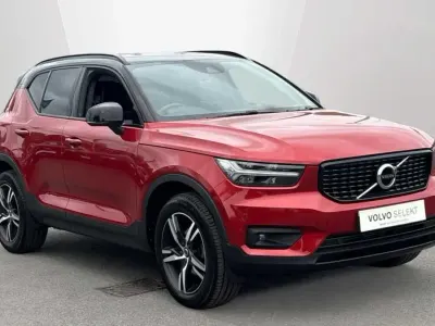 Used Volvo XC40 R-Design 161 HP (118 kW) 2021 Red SUV