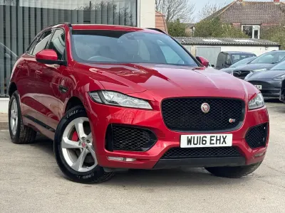 Used Jaguar F-Pace S 300 HP (220 kW) 2016 Red SUV