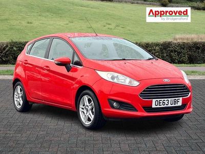 Used Ford Fiesta Zetec 82 HP (60 kW) 2014 Red Hatchback