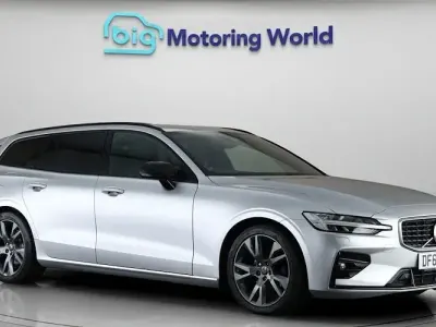 Used Volvo V60 R-Design 150 HP (110 kW) 2020 Silver Estate