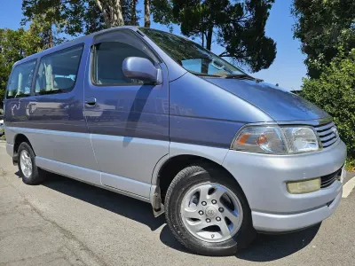 Used Toyota HiAce 2010 Blue/silver Van