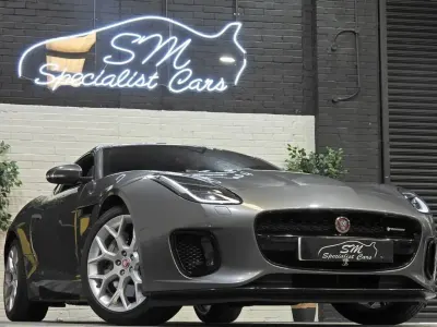 Usado Jaguar F-Type R-Dynamic 340 HP (250 kW) 2018 Cinzento Coupé