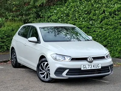 Begagnad VW Polo Life 95 HK (69 kW) 2023 Grå Halvkombi