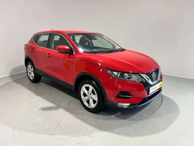 Used Nissan Qashqai Acenta Premium 140 HP (102 kW) 2019 Red SUV