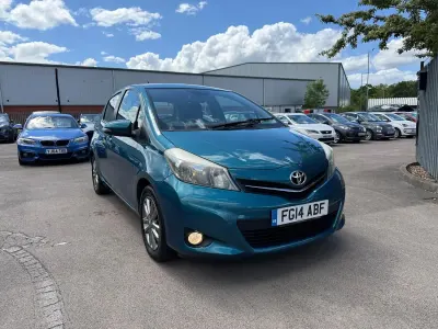 Used Toyota Yaris Plus 99 HP (72 kW) 2014 Turquoise Hatchback