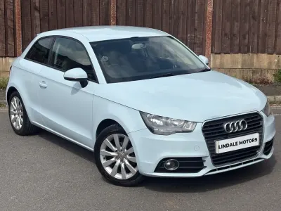 Usado Audi A1 Sport 86 HP (63 kW) 2012 Azul Citadino