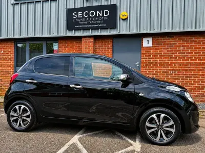 Usado Citroën C1 Flair 2019 Negro Utilitario