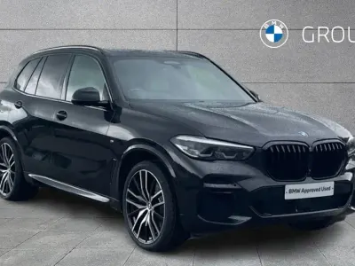 Usado BMW X5 M Sport 335 HP (246 kW) 2023 Preto SUV