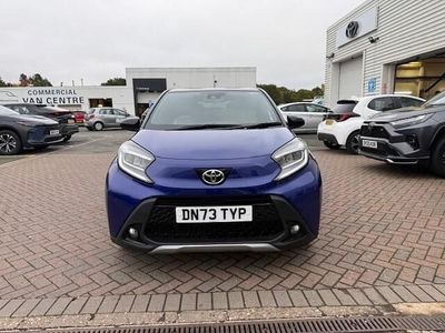 Used Toyota Aygo X 72 HP (52 kW) 2023 Juniper blue bi tone SUV