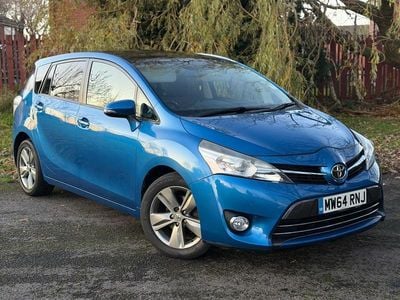 Blue Used 2014 Toyota Verso Trend MPV | £4,795 (Fair price)