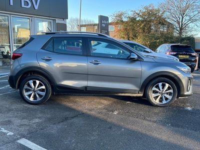 Used Kia Stonic 100 HP (73 kW) 2023 Grey SUV