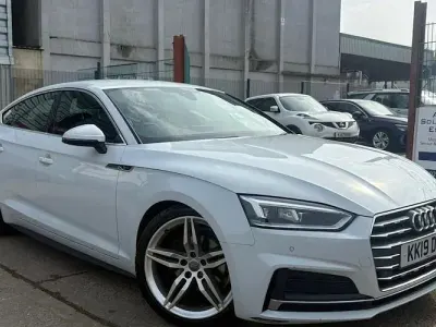 Used Audi A5 Sportback S-Line 190 HP (139 kW) 2019 White Hatchback