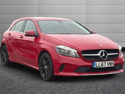 Used Mercedes A180 Executive 122 HP (89 kW) 2017 Red Hatchback