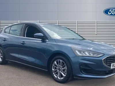 Usado Ford Focus Titanium 125 HP (91 kW) 2023 Azul Citadino