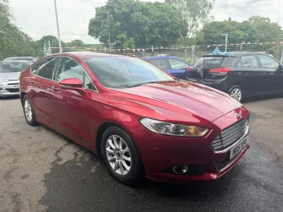 Used Ford Mondeo Titanium 150 HP (110 kW) 2015 Red Hatchback