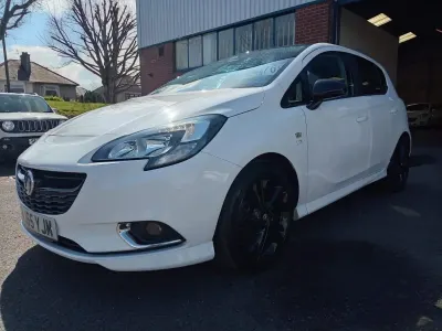 Używany Vauxhall Corsa Edition 2015 Biały Hatchback