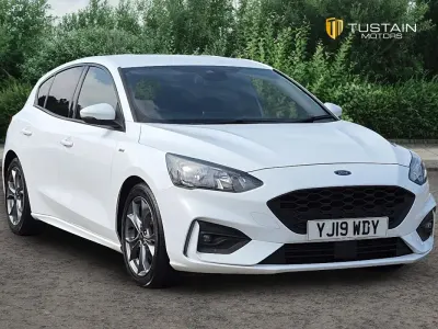 Used Ford Focus ST-Line 150 HP (110 kW) 2019 White Hatchback