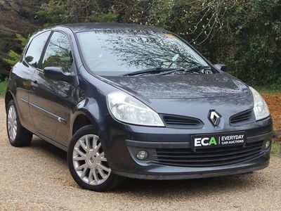 Used Renault Clio II Dynamique 2008 Grey Hatchback