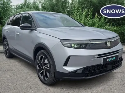 Used Vauxhall Grandland X Ultimate 136 HP (100 kW) 2025 Silver SUV